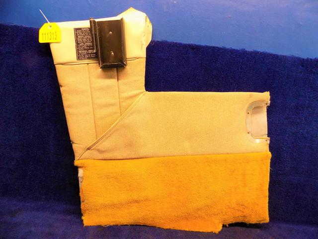 0700102-8 Cessna - PANEL ASSEMBLY-SIDEWALL FRONT RH